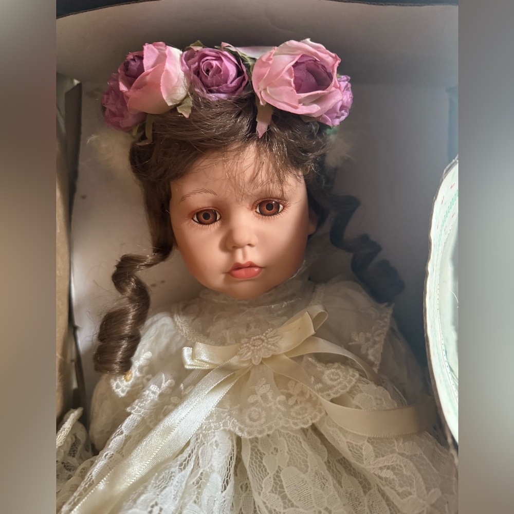 My Special Angel Collector Vinyl Doll with Pink Rose Crown - Picture 2 of 4
